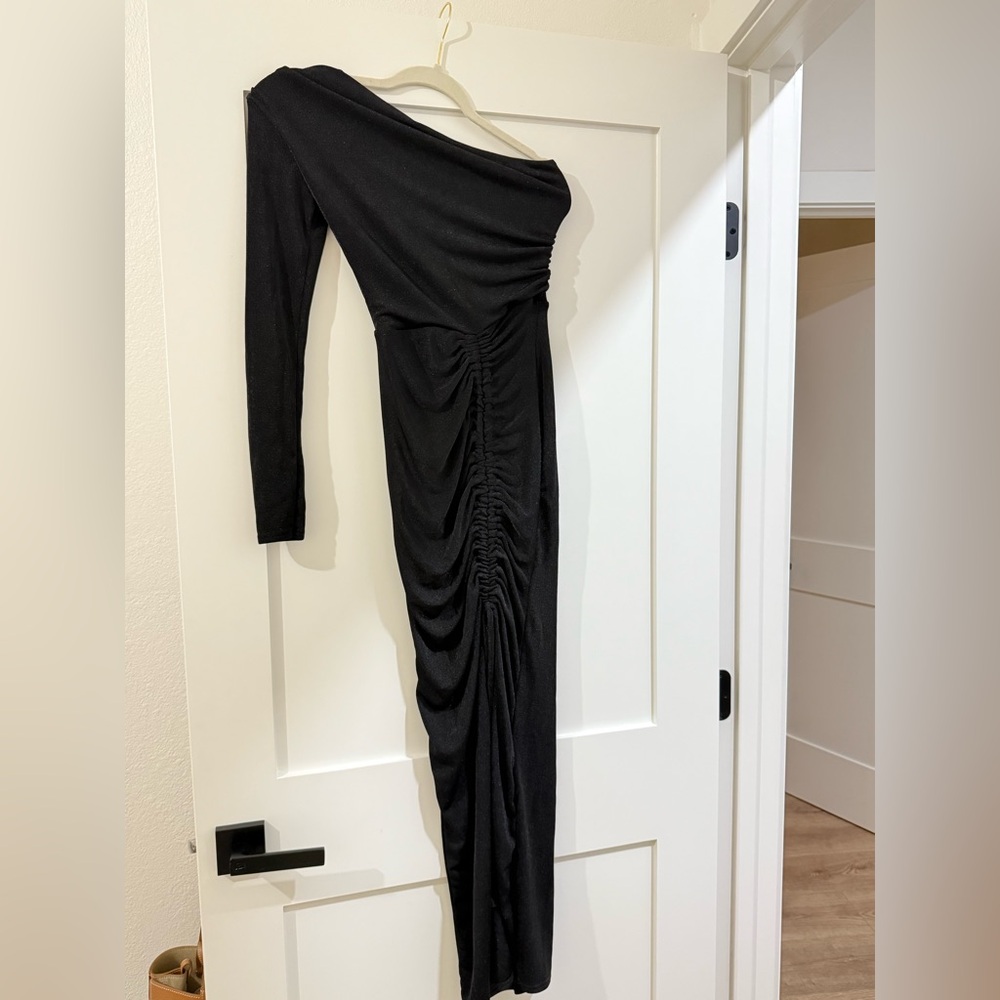 Club L London Black Ruched One-Shoulder Dress